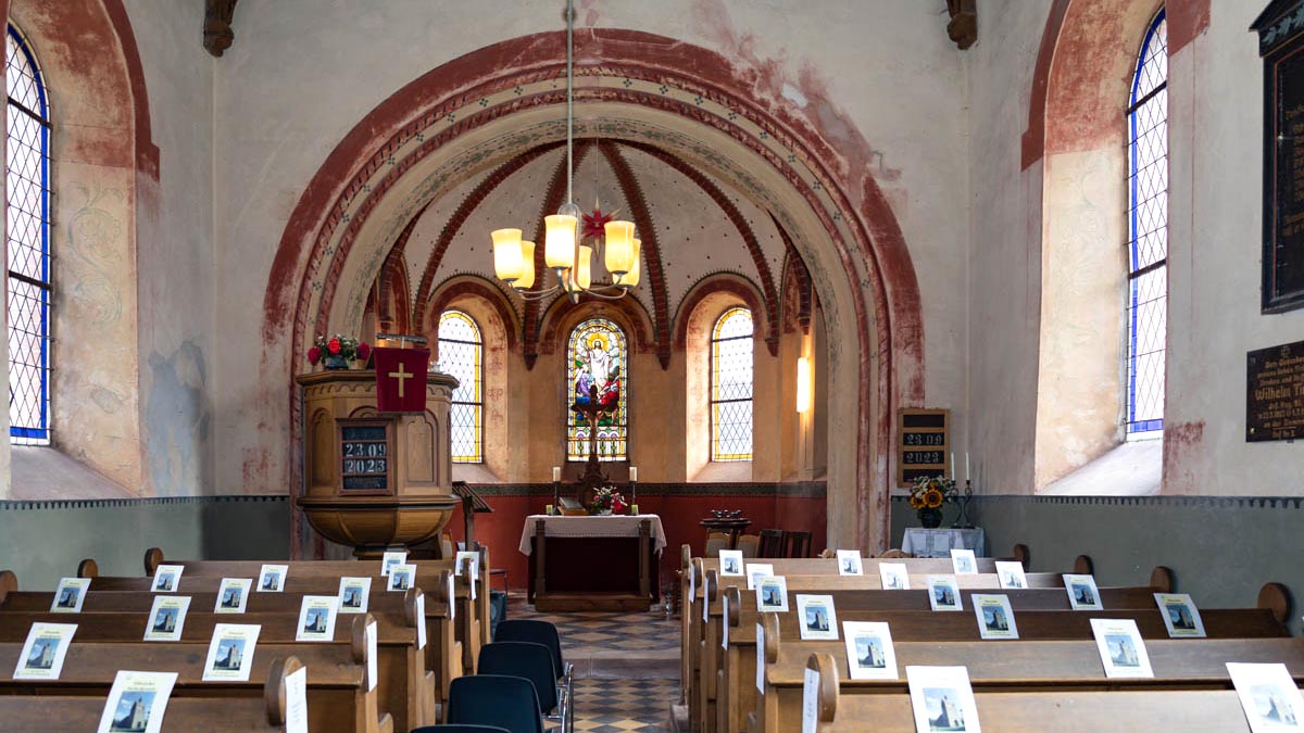Altar und Kanzel